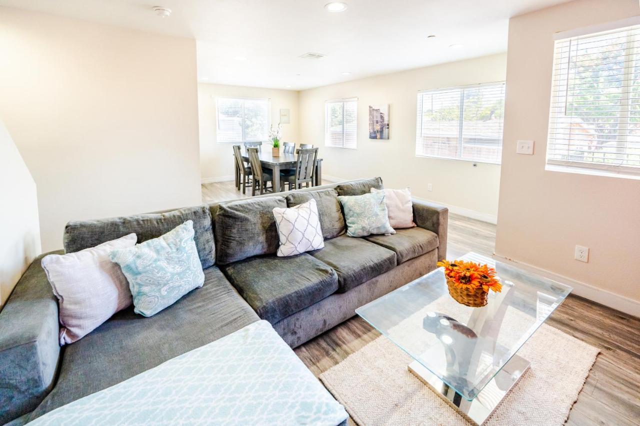 Spacious 5 Bedroom 3 Bath Modern Home By Downtown La With Parking Los Angeles Exterior foto
